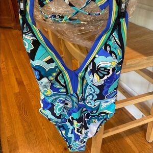 Trina Turk SZ 8 NWT ipanema plunge